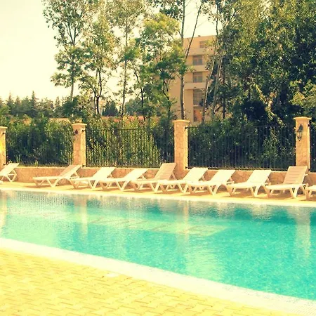 Apartment Menada Global Ville *